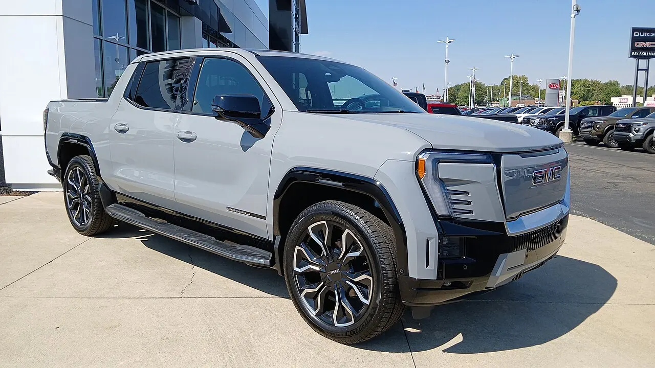 GMC EV סיירה – רכב מסחרי חדש