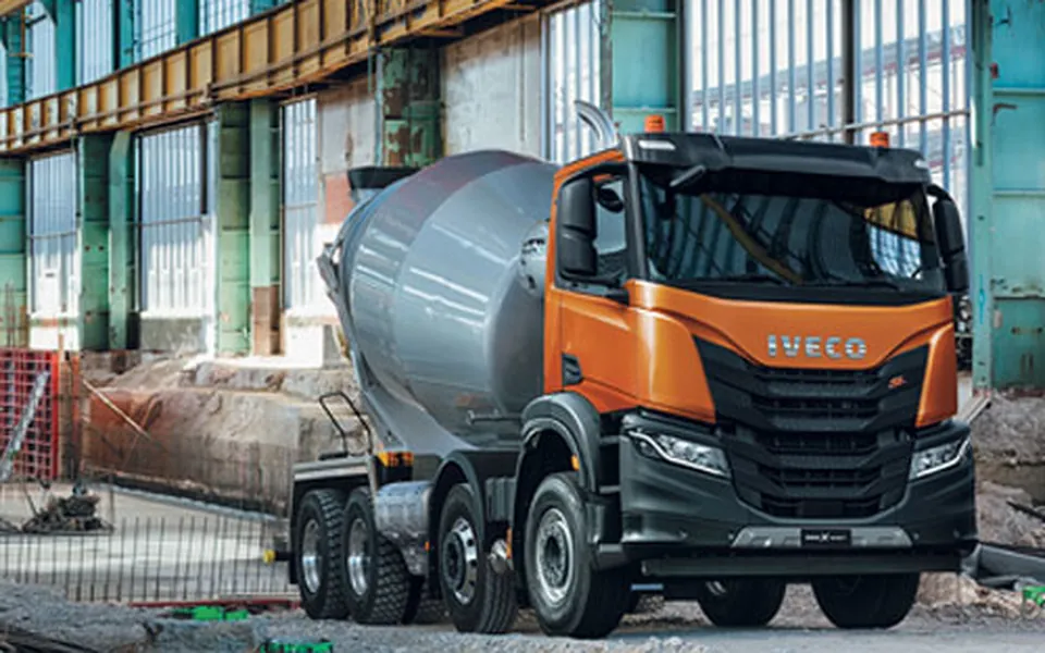 משאית IVECO X-Way